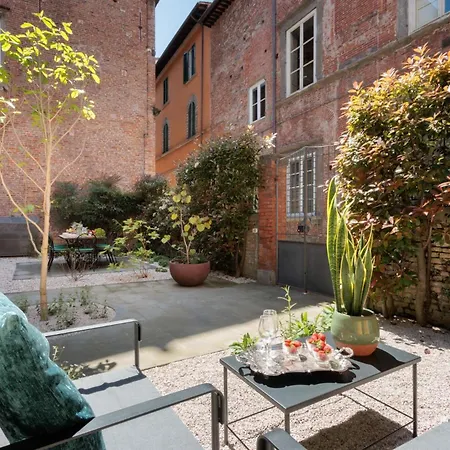 The Healing Garden, 4 Bedrooms Inside The Walls Apartamento
