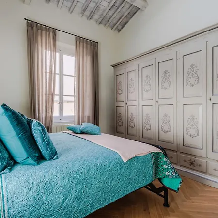 The Healing Garden, 4 Bedrooms Inside The Walls Apartamento Lucca