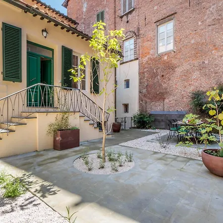 The Healing Garden, 4 Bedrooms Inside The Walls * Lucca