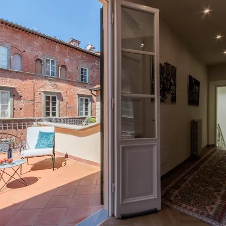 Lejlighed The Healing Garden, 4 Bedrooms Inside The Walls Lucca